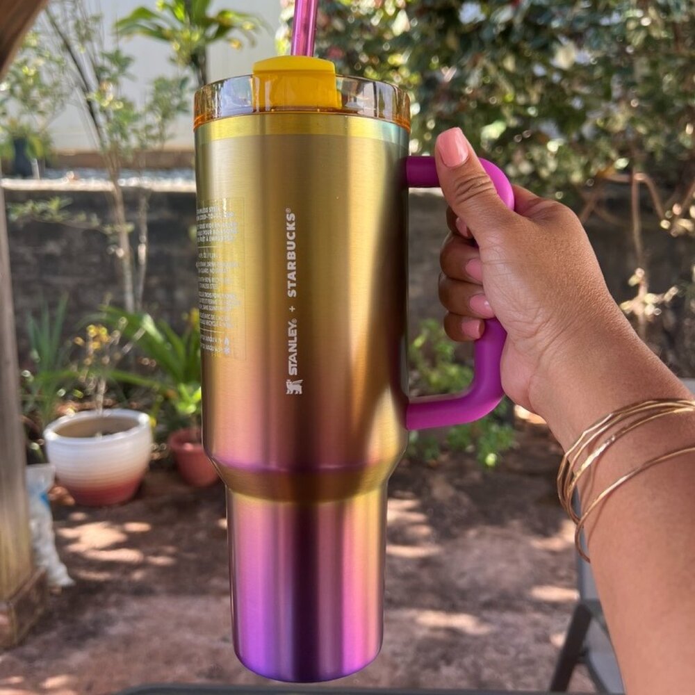 NWT Stanley x Starbucks Limited Edition Sunset Gradient 40oz Quencher Tu…